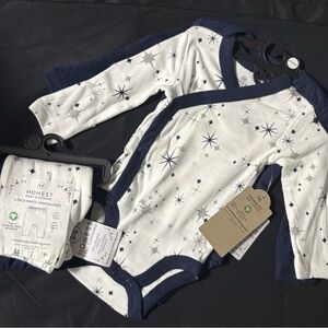 NWT The Honest Company Infant Mix And Match Set